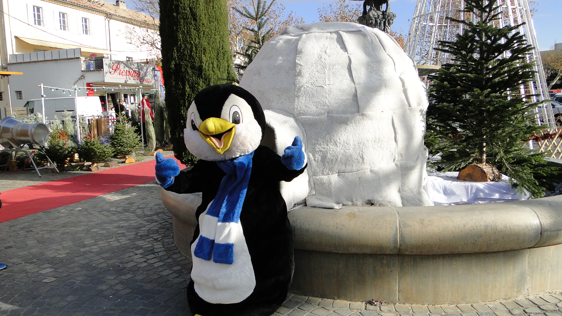 PELUCHE PINGOU DE LA ROSALIE DE NOEL